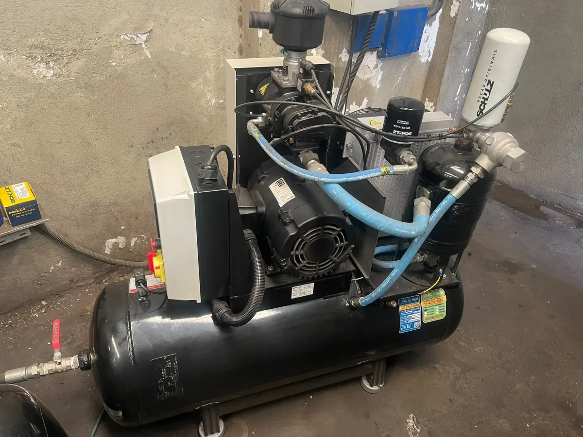 Compressor de parafuso em atendimento na cidade de São Paulo